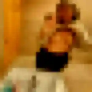 Déla (29 ans) à Sainte-Feyre propose une rencontre ce soir