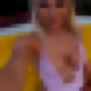 Photo exclusive de Korotoumou, 29 ans à Sainte-Menehould - rencontre coquine