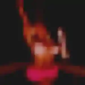 Anaïs, femme de 23 ans cherche plan cul à Salernes