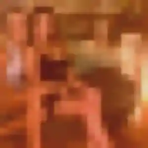 Oumou, 35 ans, connectée à Sarcey pour une rencontre coquine