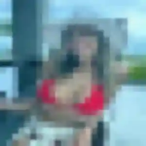 Nadège, 32 ans, en ligne à Savigny-le-Sec pour un plan cul