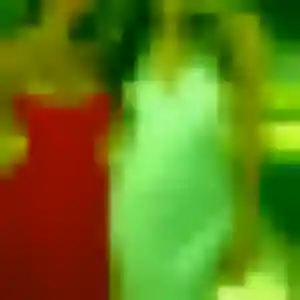 Esi (29 ans) à Savonnières attend un plan cul aujourd'hui