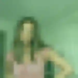 Dalila, 34 ans, en ligne à Sermoise-sur-Loire pour une rencontre coquine