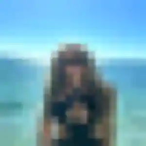 Francine (22 ans) à Simiane-Collongue cherche un plan cul maintenant