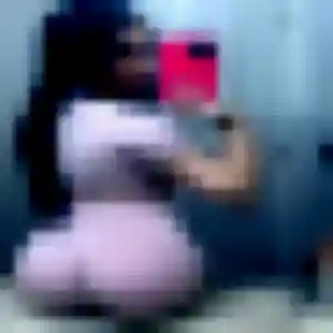 Photo sexy de Seynabou, 42 ans à Solaize - rencontre coquine