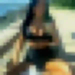 Photo de Lina à Soulitré (31 ans) - plan cul anonyme