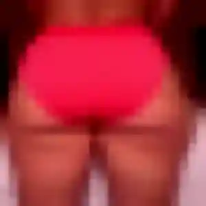 Amani, 38 ans, cherche un plan cul à Steenbecque