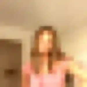 Audrey, femme de 34 ans propose plan cul à Taluyers