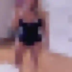 Tabitha, 29 ans, en ligne à Tenay pour une rencontre coquine