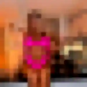 Gnilane, 34 ans, en ligne à Terres-de-Caux pour un plan cul