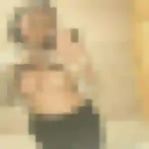 Adunni, femme de 40 ans cherche plan cul à Tour-en-Bessin