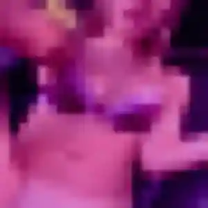 Charmante Suzanne, 41 ans à Tour-en-Bessin - voir sa photo