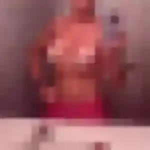 Charmante Jennifer, 22 ans à Tourrettes - voir sa photo