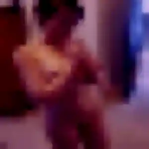 plan cul à Trégastel : profil de Wanjiku, 45 ans - inscription gratuite