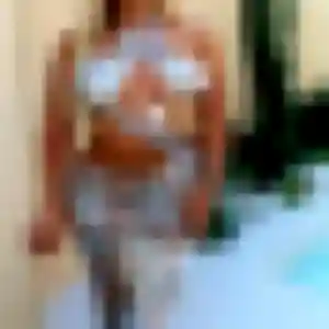 Akua (36 ans) à Trémolat cherche un plan cul maintenant