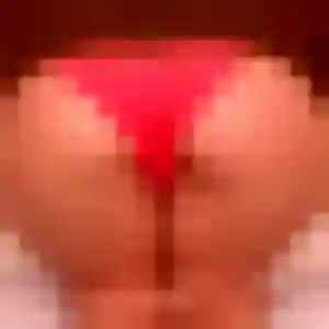 Titilayo, 33 ans, en ligne à Uchacq-et-Parentis pour une rencontre coquine