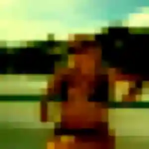 Adaeze de Val-d'Isère, 22 ans - plan cul en toute liberté