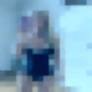 Photo privée de Xénia, 42 ans à Val-d'Oire-et-Gartempe - rencontre coquine