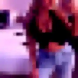 Contacte Perrine, 30 ans à Vald'Yerre en privé