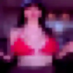 Adélaïde, fille de 32 ans cherche plan cul à Valdallière