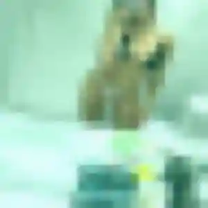Aurore, femme de 32 ans propose plan cul à Valence-sur-Baïse
