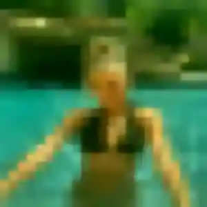 Découvre Ngozi, 29 ans à Vandrimare en privé