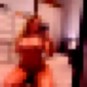 Lilou (22 ans) à Varennes propose une rencontre maintenant