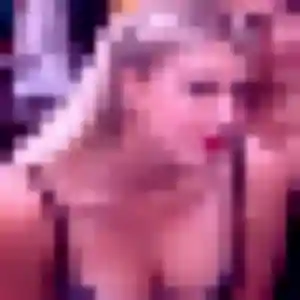 Yemisi, fille de 40 ans veut plan cul à Vecoux