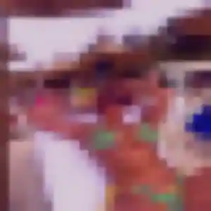 Isatou, femme de 35 ans propose plan cul à Vélines