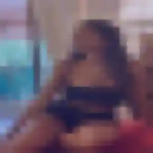 plan cul à Venasque : photo de Constance, 32 ans - sans engagement