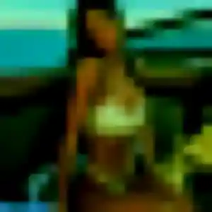 Priscilla de Versonnex, 29 ans - plan cul sans prise de tête
