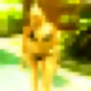 Adaora, 22 ans, connectée à Vigny pour un plan cul