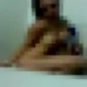 Béatrice, femme de 30 ans propose plan cul à Villebois-Lavalette