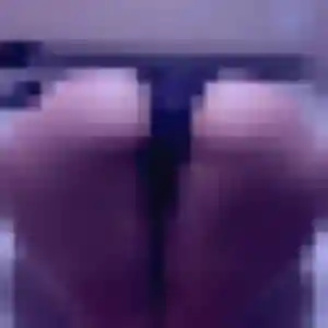 Photo de Rachida à Villecroze (24 ans) - plan cul anonyme
