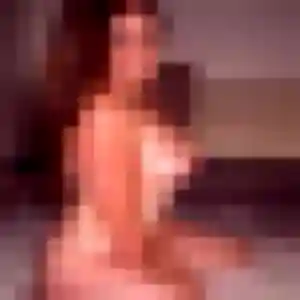 Rencontre Léonie, 27 ans à Villefranche-de-Rouergue en privé