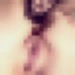 Sonia, 24 ans, connectée à Villeneuve-en-Retz pour une rencontre coquine