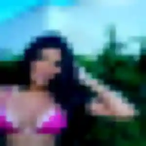 Ronke, femme de 28 ans propose plan cul à Villeneuve-le-Roi