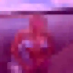 Céline, 23 ans, connectée à Villeneuve-Saint-Denis pour une rencontre coquine