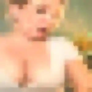 Rokhaya, 34 ans, connectée à Villers-Cotterêts pour une rencontre coquine