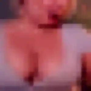 Axelle, 27 ans, en ligne à Villiers-Charlemagne pour une rencontre coquine