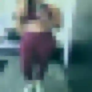 Ngozi, femme de 23 ans cherche plan cul à Vindry-sur-Turdine