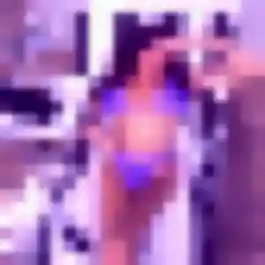 Photo sexy de Takha, 32 ans à Warcq - plan discret