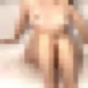 Rejoins Capucine, 25 ans à Wavrans-sur-l'Aa gratuitement