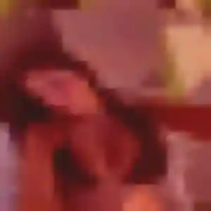 Roxane, 24 ans, en ligne à Yvignac-la-Tour pour une rencontre coquine
