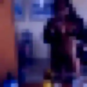 Ebele, fille de 36 ans cherche plan cul à Yvré-le-Pôlin