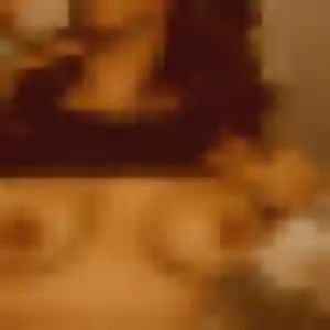 Esther, 23 ans, connectée à Zoteux pour un plan cul