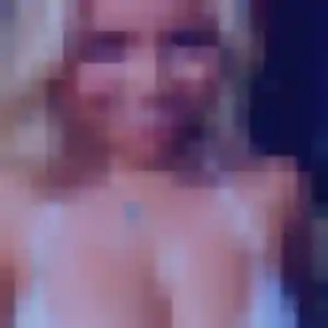 Adaeze, femme de 32 ans propose plan cul à Zoufftgen